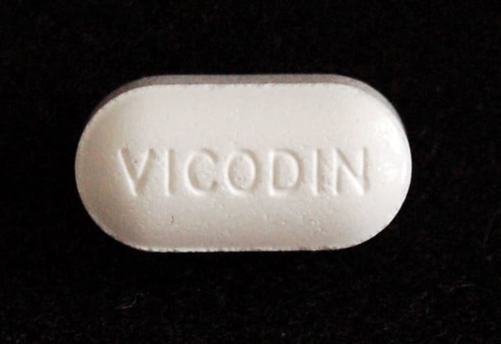 Vicodin Es 7.5/500 — Pain Relief at Buy Xanaxiety Online Pharmacy
